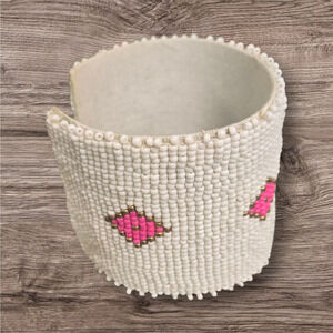 Laura Park white and pink beaded bangle NWT